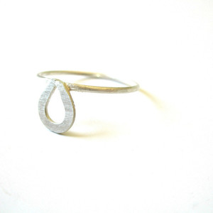 tiny drop ring| χειροποιητο δαχτυλιδι ασημι minimal - chic, μονόχρωμες, fashion, vintage, ιδιαίτερο, μοντέρνο, ασήμι 925, σταγόνα, μέταλλο, χειροποίητα, minimal, must, ασημένια, ασημένια, ευκολοφόρετο, διαχρονικό, amano, contemporary, trend - 2