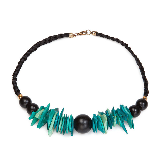 Κολιέ τιρκουάζ, με χαολίτη σε ακανόνιστη κοπή και στοιχεία από ξύλο - ξύλο, καλοκαιρινό, μοναδικό, κολιέ, κορδόνια, χειροποίητα, εντυπωσιακό, κοντά, κρεμαστά