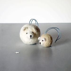 ΠΟΛΙΚΑ ΑΡΚΟΥΔΑΚΙΑ, διακοσμητικό από μαλλί φελτ, διαστάσεις 5,5 κ 3,5εκ - μαλλί, αρκουδάκι, χριστουγεννιάτικο, στολίδια