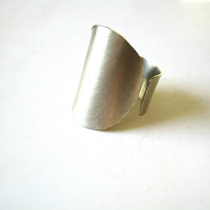 basic racket ring| χειροποιητο δαχτυλιδι minimal - statement, chic, μονόχρωμες, fashion, κλασσικό, μόδα, ιδιαίτερο, μοναδικό, μοντέρνο, αλπακάς, μέταλλο, χειροποίητα, εντυπωσιακό, minimal, must, unisex, ευκολοφόρετο, διαχρονικό, μπρούντζος, amano, contemporary, μεγάλα, trend, αυξομειούμενα - 2