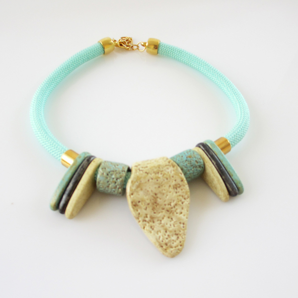 Ceramic Statement - chic, fashion, καλοκαιρινό, ιδιαίτερο, μοναδικό, γυναικεία, κεραμικό, μέταλλο, κορδόνια, κοντό, κοντά, μεγάλα, Black Friday - 5