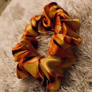 Scrunchie on fire! - λαστιχάκια μαλλιών - 2