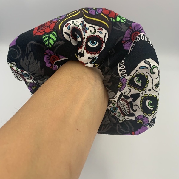 Scrunchie σε pattern Νεκροκεφαλές - ύφασμα, rock, λαστιχάκια μαλλιών - 2