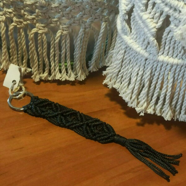 Macrame μπρελοκ - μπομπονιερα Μ34 - δώρα γενεθλίων, γιορτή της μητέρας, πλεκτά - 4