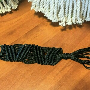 Macrame μπρελοκ - μπομπονιερα Μ35 - γενέθλια, γιορτή, δώρα αγίου βαλεντίνου, γιορτή της μητέρας, πλεκτά - 2