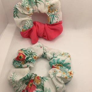 Υφασμάtινο λαστιχάκι scrunchie floral λευκό - ύφασμα, μαλλιά, φλοράλ, λαστιχάκια μαλλιών - 2