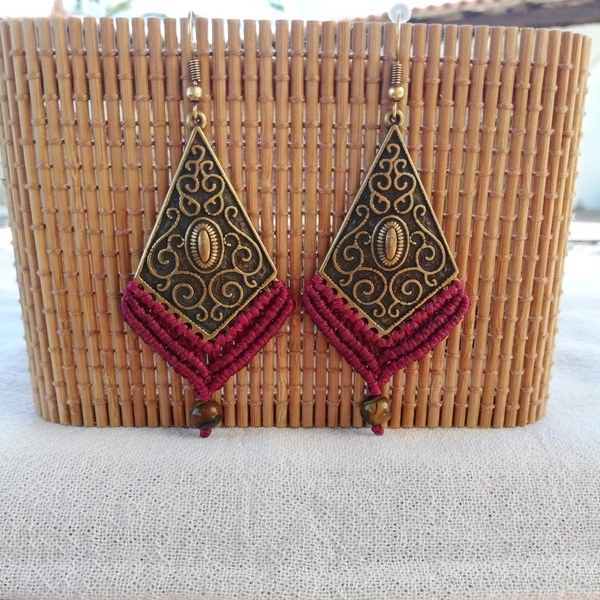 "Boho vibes" - Σκουλαρίκια μακραμέ με μεταλλικό ρόμβο σάπιο μήλο - μακραμέ, boho, μπρούντζος, κρεμαστά, γάντζος - 5