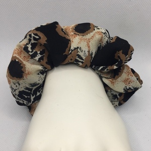 Υφασμάτινο λαστιχάκι scrunchie φλοράλ - ύφασμα, φλοράλ, για τα μαλλιά, λαστιχάκια μαλλιών - 4