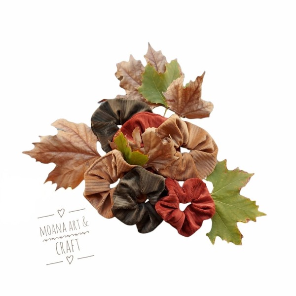 Scrunchie/ Λαστιχάκι μαλλιών 'fluffy χακί' - 1 τεμ. (medium μέγεθος) - ύφασμα, βελούδο, για τα μαλλιά, λαστιχάκια μαλλιών - 3
