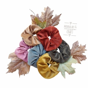 Scrunchie/ Λαστιχάκι μαλλιών 'fluffy μουσταρδί-χρυσό' - 1 τεμ. (medium μέγεθος) - ύφασμα, βελούδο, για τα μαλλιά, λαστιχάκια μαλλιών - 5