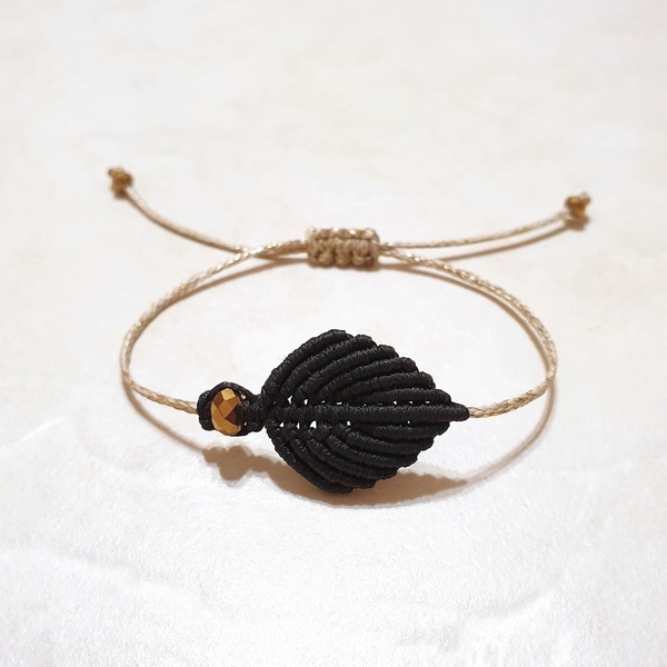 Βραχιόλι φύλλο μαύρο χειροποίητο μακραμέ με κρυστάλλινες χάντρες - μακραμέ, κορδόνια, χάντρες, φύλλο, αυξομειούμενα - 4
