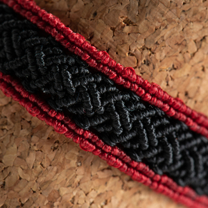 Unisex κόκκινο και μαύρο βραχιόλι μακραμε - red and black macrame bracelet - ύφασμα, μακραμέ, boho, χεριού, αυξομειούμενα - 4
