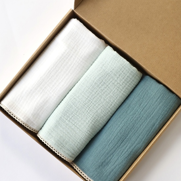 Πάνες αγκαλιάς από βαμβακερή μουσελίνα με δαντέλα, 3 τμχ., 0.65x.65cm. - "Lacy Nappies" - κορίτσι, αγόρι, δώρα για βάπτιση, προίκα μωρού, σετ δώρου - 2