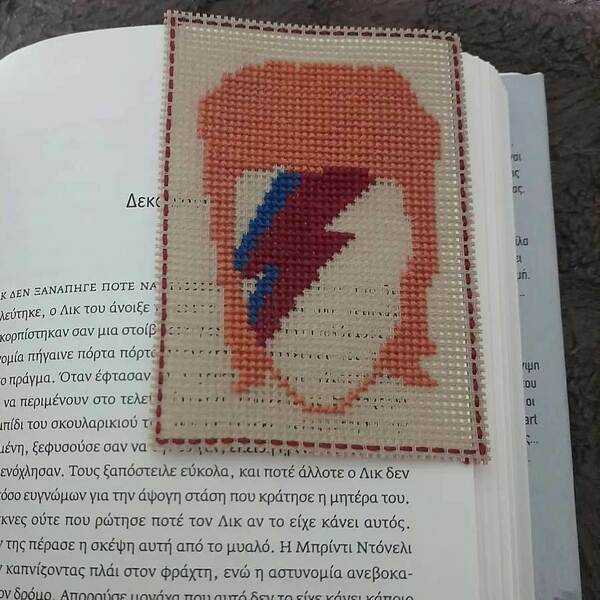 Κεντητός σελιδοδείκτης "Ziggy Stardust" - κεντητά, σελιδοδείκτες - 3