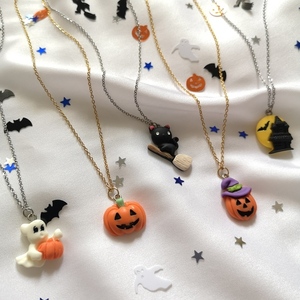 Halloween κολιέ κολοκύθα από πολυμερικό πηλό και χρυσή ατσάλινη αλυσίδα. Μήκος 40 εκ. - charms, πηλός, halloween, ατσάλι, κολοκύθα - 4