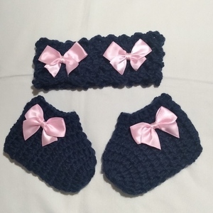 Πλεκτό βρεφικό σετ από καλτσάκια και κορδέλα χρώματος blue navy με ροζ σατέν φιογκάκια χειροποίητα - κορίτσι, σετ, βρεφικά ρούχα - 3