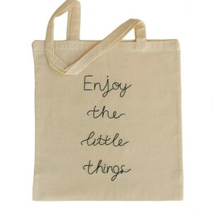 Πάνινη τσάντα "enjoy the little things" - 37x41 εκ. - ύφασμα, ώμου, tote, πάνινες τσάντες, φθηνές