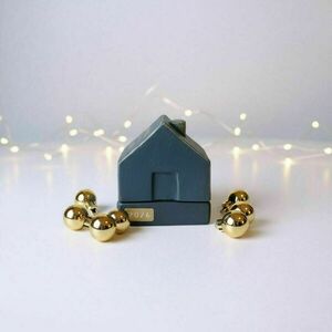Σπιτάκι γούρι από τσιμέντο OurFirstChristmasHome2026 μπλε7εκΧ6εκΧ5,5εκ Σπιτάκι γούρι από τσιμέντο OurFirstChristmasHome2026 μπλε7εκΧ6εκΧ5,5εκ - σπίτι, τσιμέντο, διακοσμητικά, πρώτα Χριστούγεννα, γούρια - 4