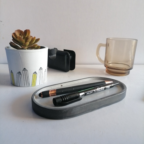 Σετ2τεμ γραφείου δασκάλων ΜΟΛΥΒΙΑ από τσιμέντο δίσκος/μολυβοθήκη άσπρο/γκρι/κίτρινο - σετ δώρου, αξεσουάρ γραφείου, ειδη δώρων, για δασκάλους - 3