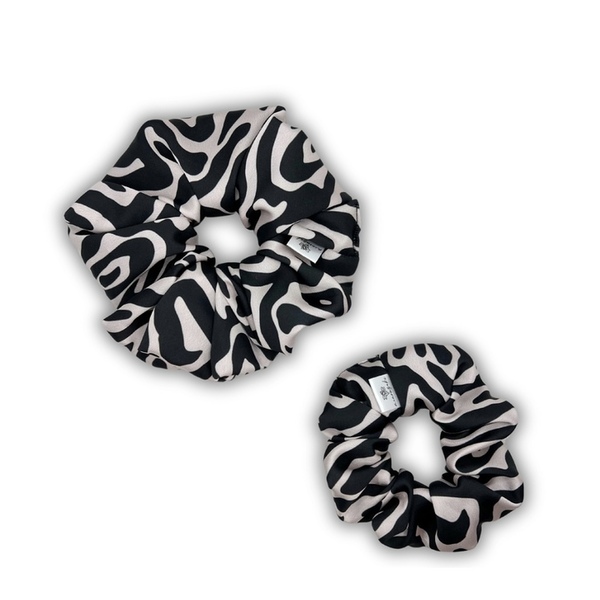Tiger regular scrunchie - ύφασμα, γεωμετρικά σχέδια, για τα μαλλιά, λαστιχάκια μαλλιών - 4