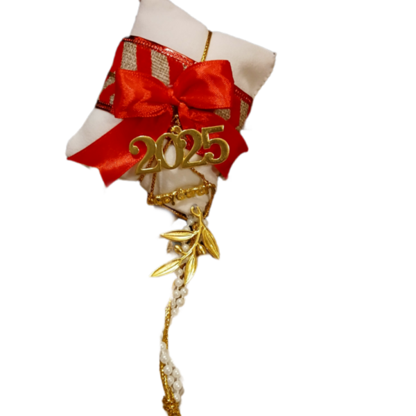 Olive tree pillow Luck Charm - Γούρι Μαξιλάρακι με κλαδί ελιάς 10×10cm - ύφασμα, μέταλλο, γούρια, δέντρο, προσωποποιημένα