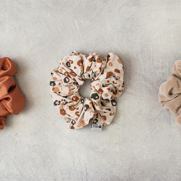Χειροποίητα Scrunchie "Safari Leopard" (Large) - ύφασμα, σατέν, βελούδο, λαστιχάκια μαλλιών, 100% βαμβακερό - 2