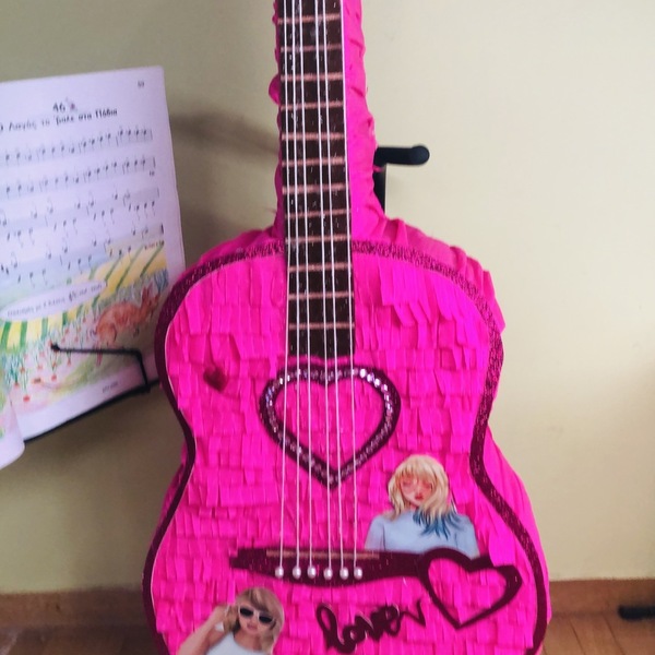 Πινιάτα κιθάρα Taylor swift (τειλορ σουιφτ) - κορίτσι, πινιάτες, σούπερ ήρωες - 4