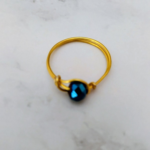 Χειροποίητο δαχτυλίδι με σύρμα χαλκού και μπλέ κρύσταλλο - επιχρυσωμένα, χαλκός, χάντρες, σταθερά, φθηνά - 5