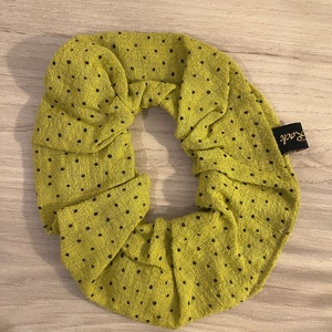 Scrunchie dot lime - ύφασμα, λαστιχάκια μαλλιών