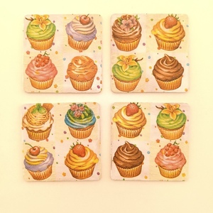 Σετ 4 χειροποίητα σουβέρ με cupcakes - ξύλο, είδη σερβιρίσματος