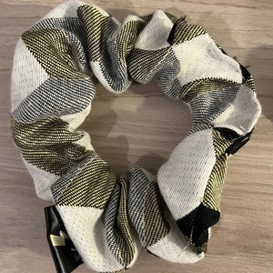 Scrunchie λαδί - ύφασμα, λαστιχάκια μαλλιών