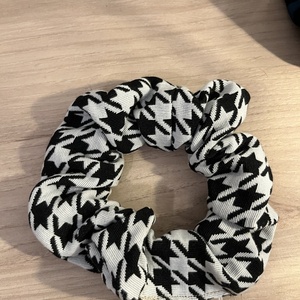 Scrunchie pied de poule - ύφασμα, λαστιχάκια μαλλιών