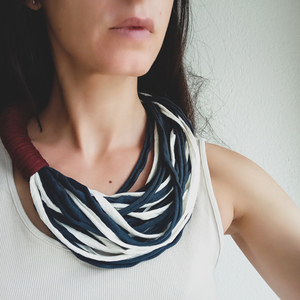 Υφασμάτινο κολιέ ζαχαρί-μπλε-μπορντώ, multi-layered chunky fabric necklace, statement necklace, textile jewelry, infinity scarf-Αντίγραφο-Αντίγραφο - ύφασμα, μακριά, layering, boho - 4