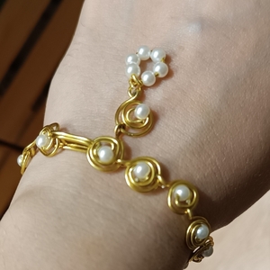 Χειροποίητο βραχιόλι αλυσίδα με πέρλες Χειροποίητο βραχιόλι αλυσίδα με πέρλες - αλουμίνιο, λουλούδι, πέρλες, χεριού, αυξομειούμενα - 5