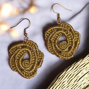 Μακραμε τριαντάφυλλο σκουλαρίκι με ατσάλινο γαντζο - νήμα, μακραμέ, λουλούδι, γάντζος - 2