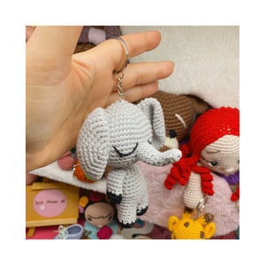 Χειροποίητη πλεκτή plushies μινιατούρα μπομπονιέρα μπρελόκ 15εκατοστά ελεφαντάκι - βαμβακερό νήμα, amigurumi, βάπτισης, σπιτιού - 3