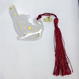 Γάτα γούρι σε λευκό χρώμα - ρητίνη, γούρια