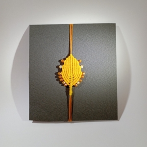 μακραμέ φύλλο με δροσοσταλίδες κίτρινο με αυξομειούμενο κούμπωμα - ημιπολύτιμες πέτρες, γυαλί, νήμα, κορδόνια, χάντρες