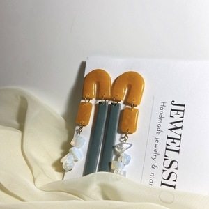 Positano-Χειροποίητα Πορτοκαλί Σκουλαρίκια Positano με Πολυμερικό Πηλό & Φεγγαρόπετρες – Κρεμαστά Σκουλαρίκια με Ατσάλινα Καρφάκια - ημιπολύτιμες πέτρες, ρητίνη, πηλός