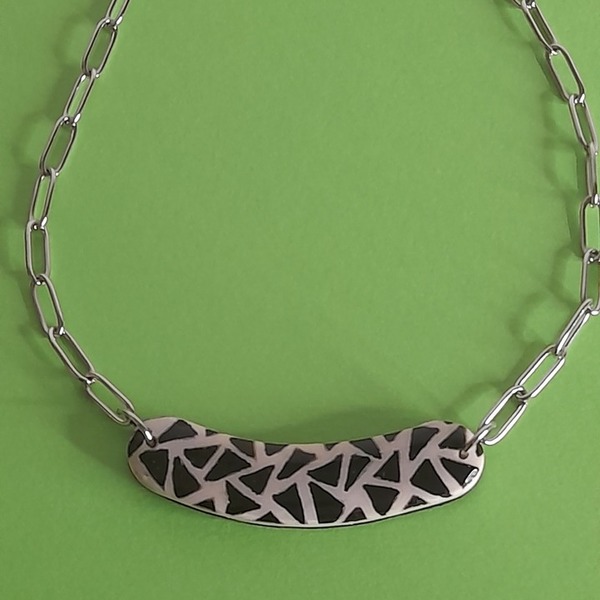 Χειροποίητο κολιέ black triangles - πηλός, κοντά - 2