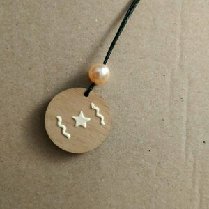 Μακρύ κολιέ ξύλινο ζωγραφισμένο με μαύρο κορδόνι και σομόν πέρλα μήκους 41εκ. - ξύλο, αστέρι, μακριά, φθηνά - 3