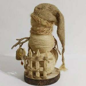 Χειροποίητος επιτραπέζιος χιονάνθρωπος IV από φυτικό σπάγγο - νήμα, μαμά, διακοσμητικά, χιονάνθρωπος, προσωποποιημένα - 2