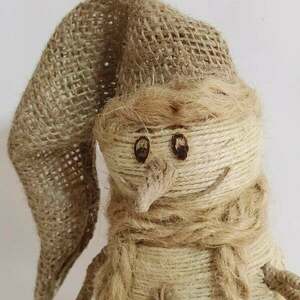 Χειροποίητος επιτραπέζιος χιονάνθρωπος IV από φυτικό σπάγγο - νήμα, μαμά, διακοσμητικά, χιονάνθρωπος, προσωποποιημένα - 3